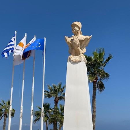 Larnaca Beach Apartment 44 エクステリア 写真