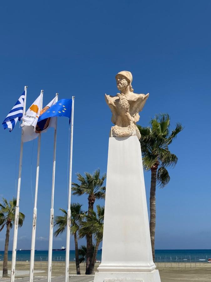 Larnaca Beach Apartment 44 エクステリア 写真