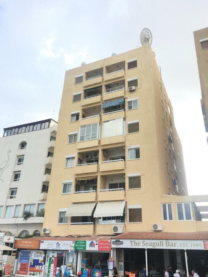Larnaca Beach Apartment 44 エクステリア 写真