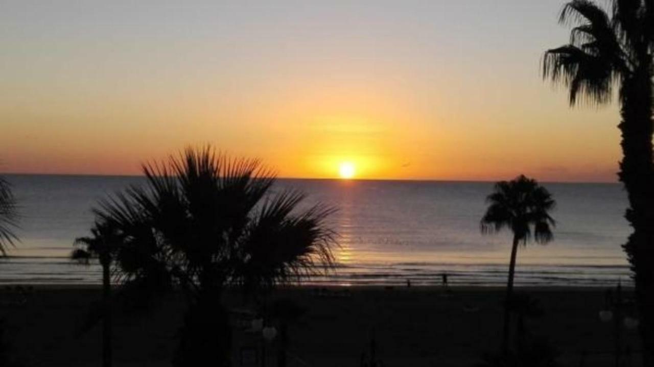 Larnaca Beach Apartment 44 エクステリア 写真